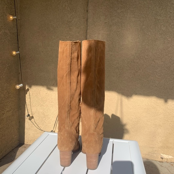 Lucky Brand tan suede heeled boots pointy toe size 5.5M - Picture 4 of 16